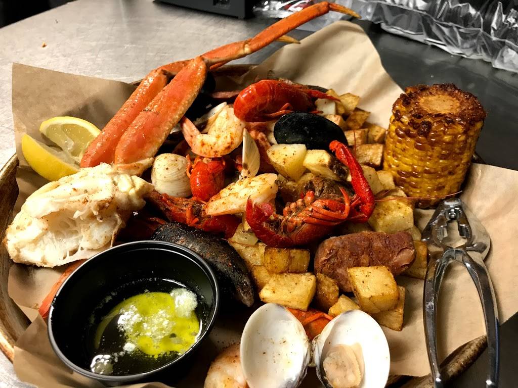 Lazy Pirate Island Sports Grill | restaurant | 701 N Lake Park Blvd, Carolina Beach, NC 28428, USA | 9104585299 OR +1 910-458-5299