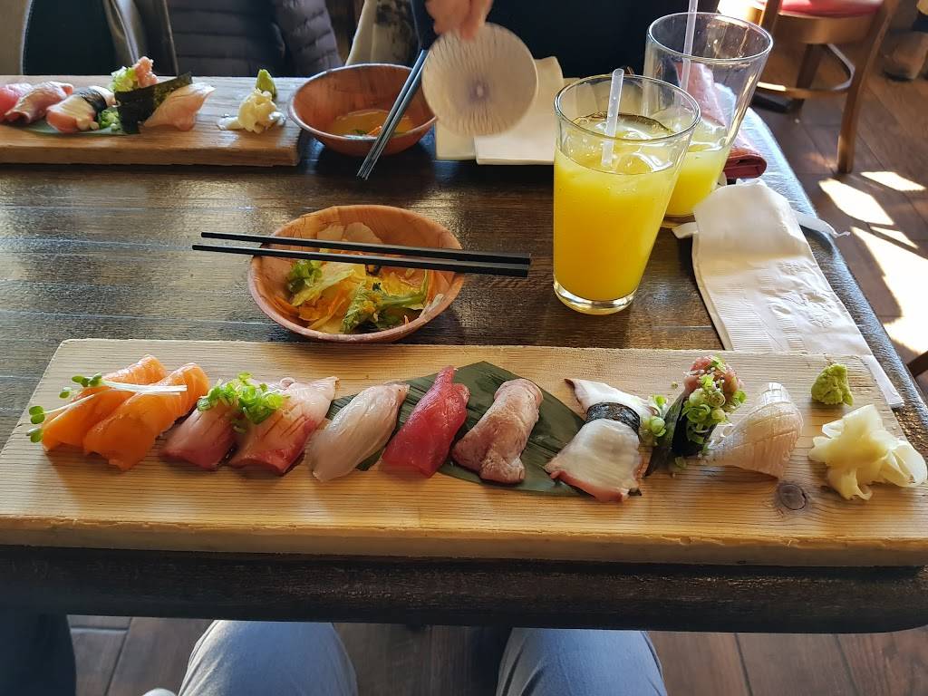 Sushi Hana | restaurant | 42656 Woodward Ave, Bloomfield Hills, MI 48304, USA | 2483333887 OR +1 248-333-3887