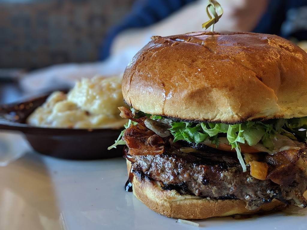 FIREBREW Bar & Grill - Virginia Beach Restaurant | restaurant | 1253 Nimmo Pkwy #117, Virginia Beach, VA 23456, USA | 7576892800 OR +1 757-689-2800