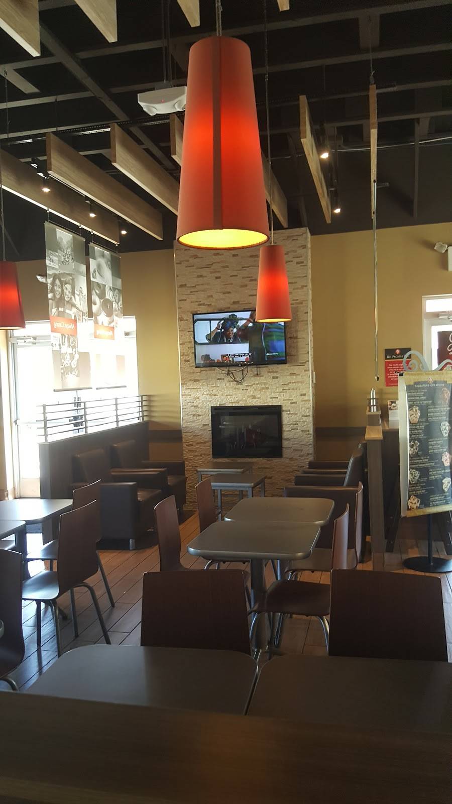 Tim Hortons | restaurant | 8460 Telegraph Rd, Taylor, MI 48180, USA | 3132958484 OR +1 313-295-8484