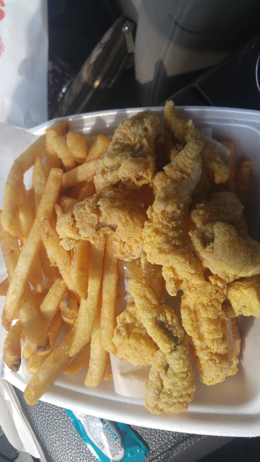 Fisher Fish & Chicken | meal takeaway | 9112 E 21st St, Indianapolis, IN 46229, USA | 3178909900 OR +1 317-890-9900