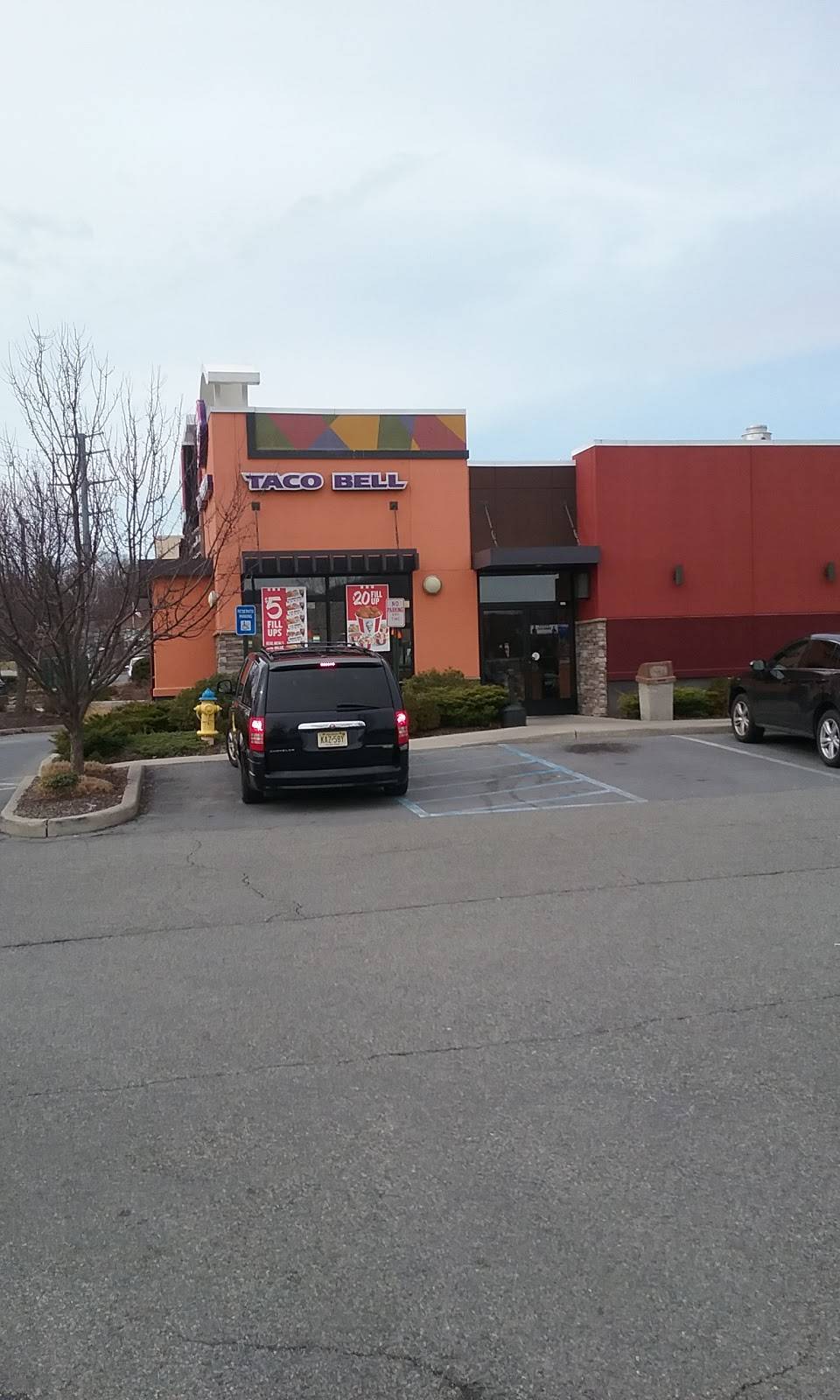 Taco Bell | meal takeaway | 330 Larkin Dr, Monroe, NY 10950, USA | 8457839992 OR +1 845-783-9992