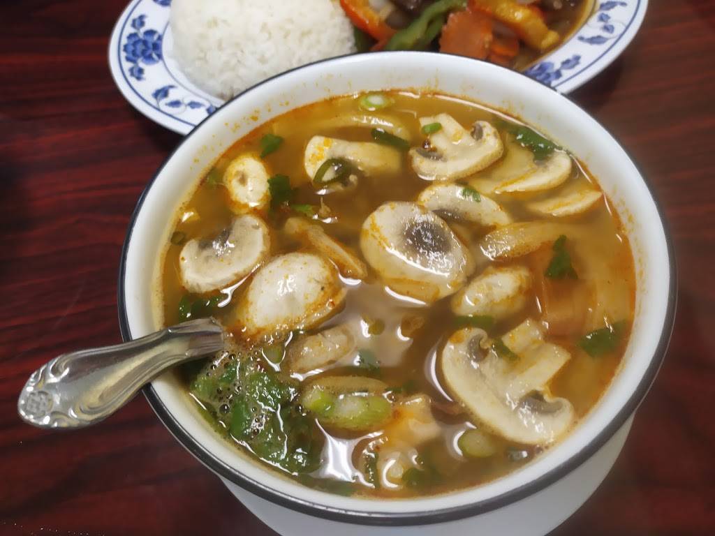 Aiyara Thai Café | restaurant | 1012 Harlow Rd, Springfield, OR 97477, USA | 5417368306 OR +1 541-736-8306