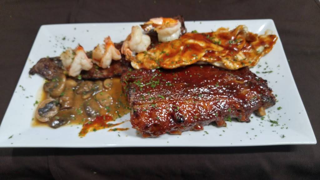 Trotters Bar & Grill | restaurant | 1050 Hempstead Turnpike, Franklin Square, NY 11010, USA | 5163555681 OR +1 516-355-5681