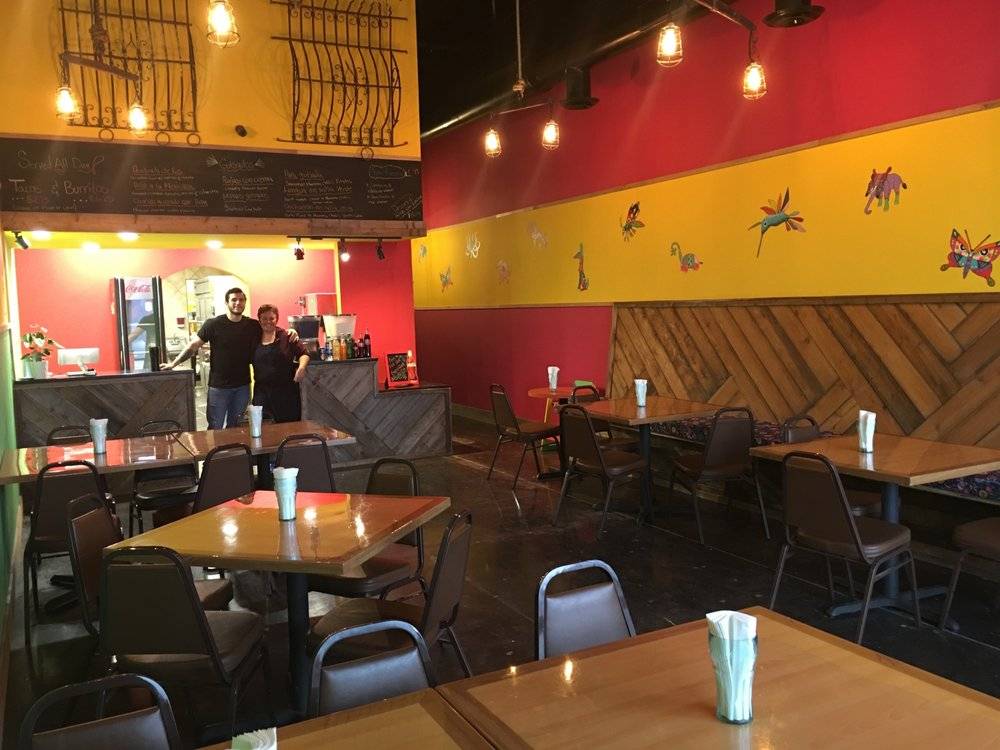 Mamma Chilli | restaurant | 15614 Huebner Rd #118, San Antonio, TX 78248, USA | 2104932184 OR +1 210-493-2184