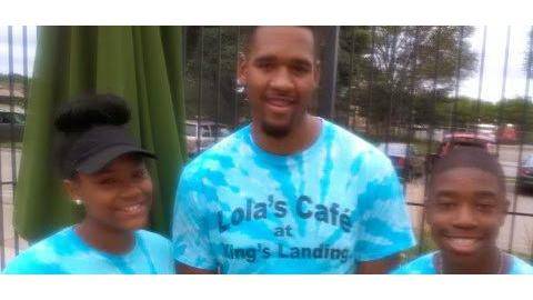 Lolas Cafe at Kings Landing | restaurant | 1520 Johnson St NE, Minneapolis, MN 55413, USA | 9524518481 OR +1 952-451-8481