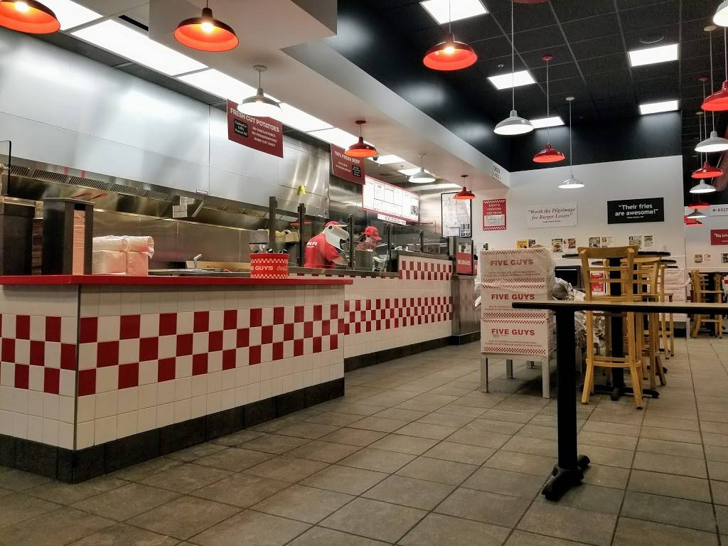 Five Guys | meal takeaway | 141 Danada Square East, Wheaton, IL 60189, USA | 6304624499 OR +1 630-462-4499