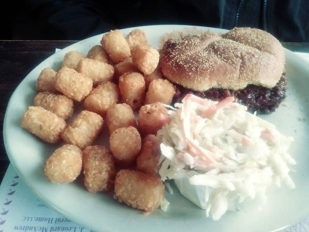 Candy Apple Cafe | restaurant | 81 Buell St, Akron, NY 14001, USA | 7165424155 OR +1 716-542-4155