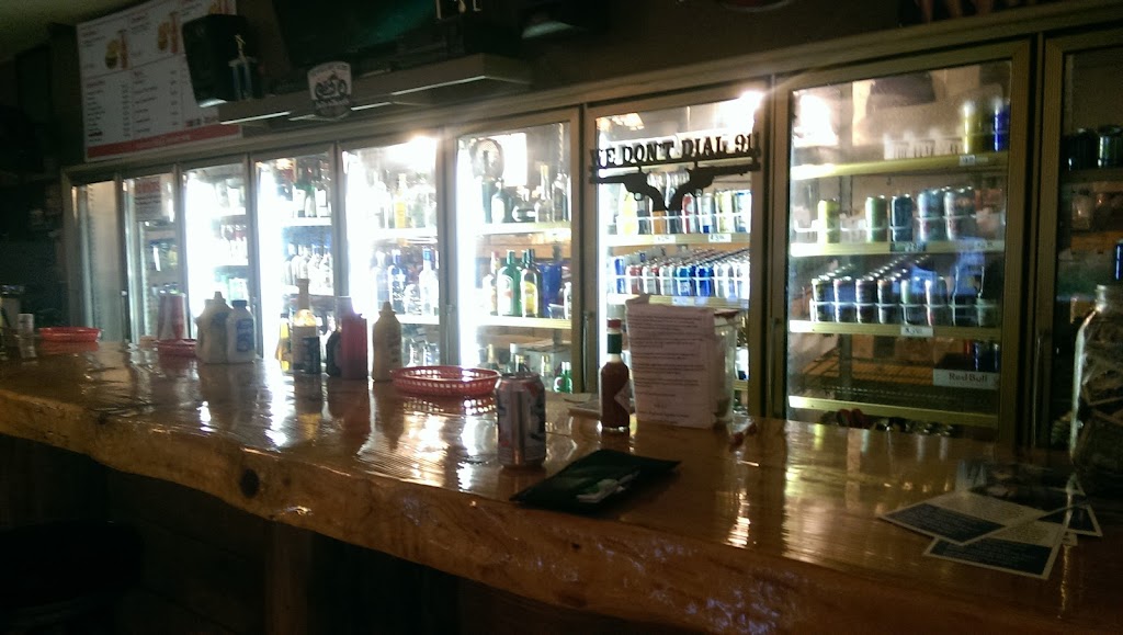 Deadwood Country Market & Tavern | restaurant | 14699 OR-36, Deadwood, OR 97430, USA | 5419643059 OR +1 541-964-3059