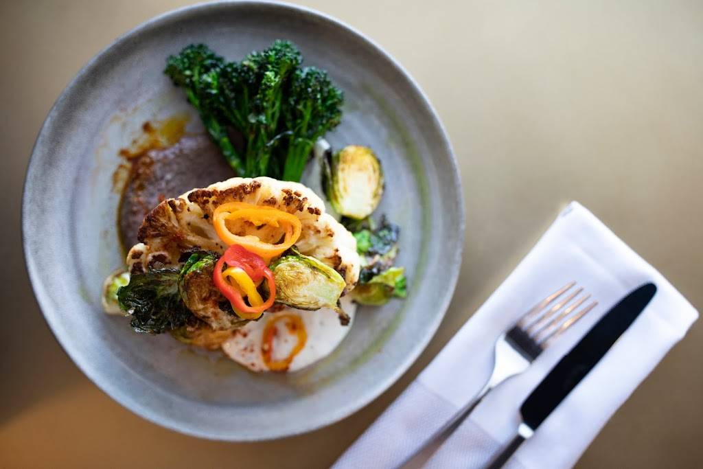 LRH Restaurant and Bar | restaurant | 221 E Las Colinas Blvd, Irving, TX 75039, USA | 9725560800 OR +1 972-556-0800