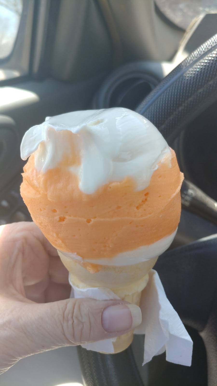 Green Camp Dairy Bar | restaurant | 210 Main St, Green Camp, OH 43003, USA | 7405282302 OR +1 740-528-2302