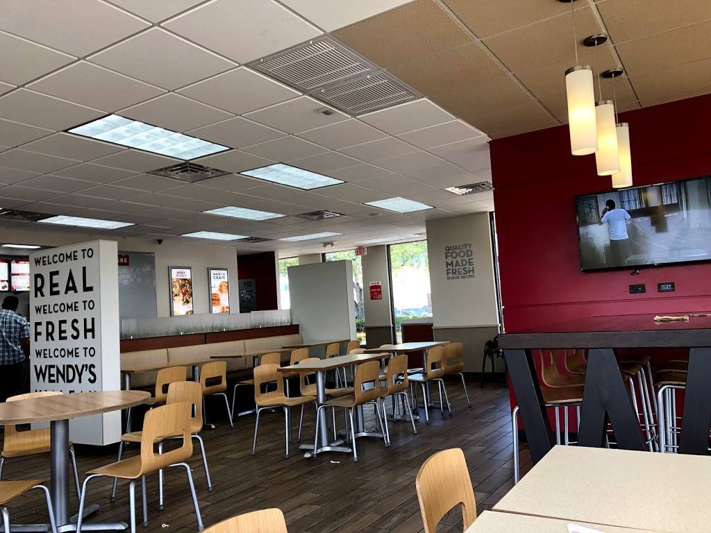 Wendys | restaurant | 365 W 78th Rd, Hialeah, FL 33014, USA | 7862176810 OR +1 786-217-6810