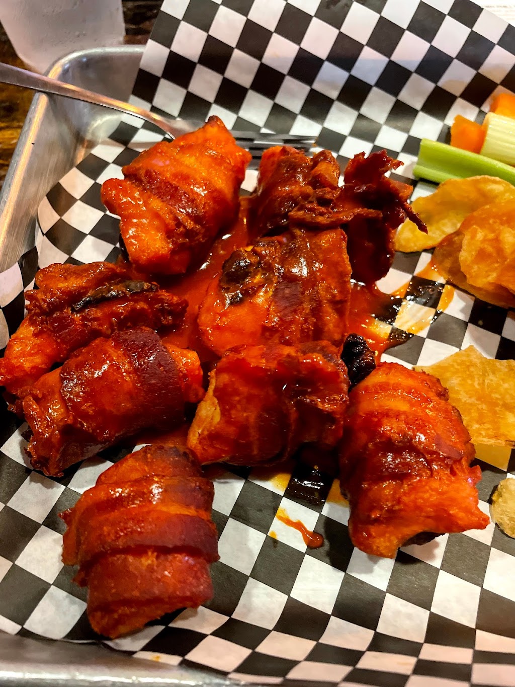 The Tavern | restaurant | 922 W 12th St, Austin, TX 78703, USA | 5123208377 OR +1 512-320-8377