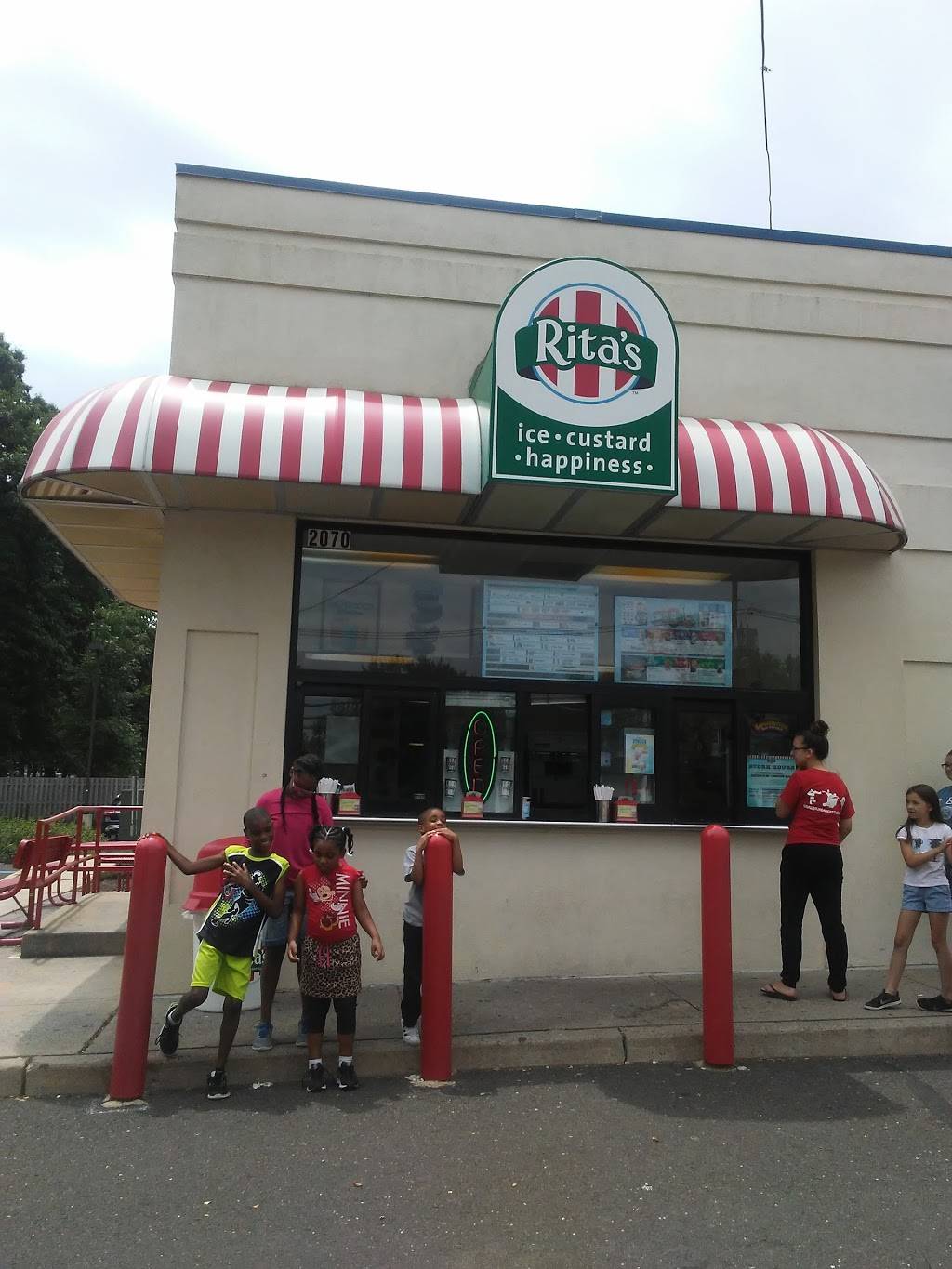 Ritas Italian Ice & Frozen Custard | restaurant | 2070 Brunswick Ave, Lawrenceville, NJ 08648, USA | 6099897779 OR +1 609-989-7779