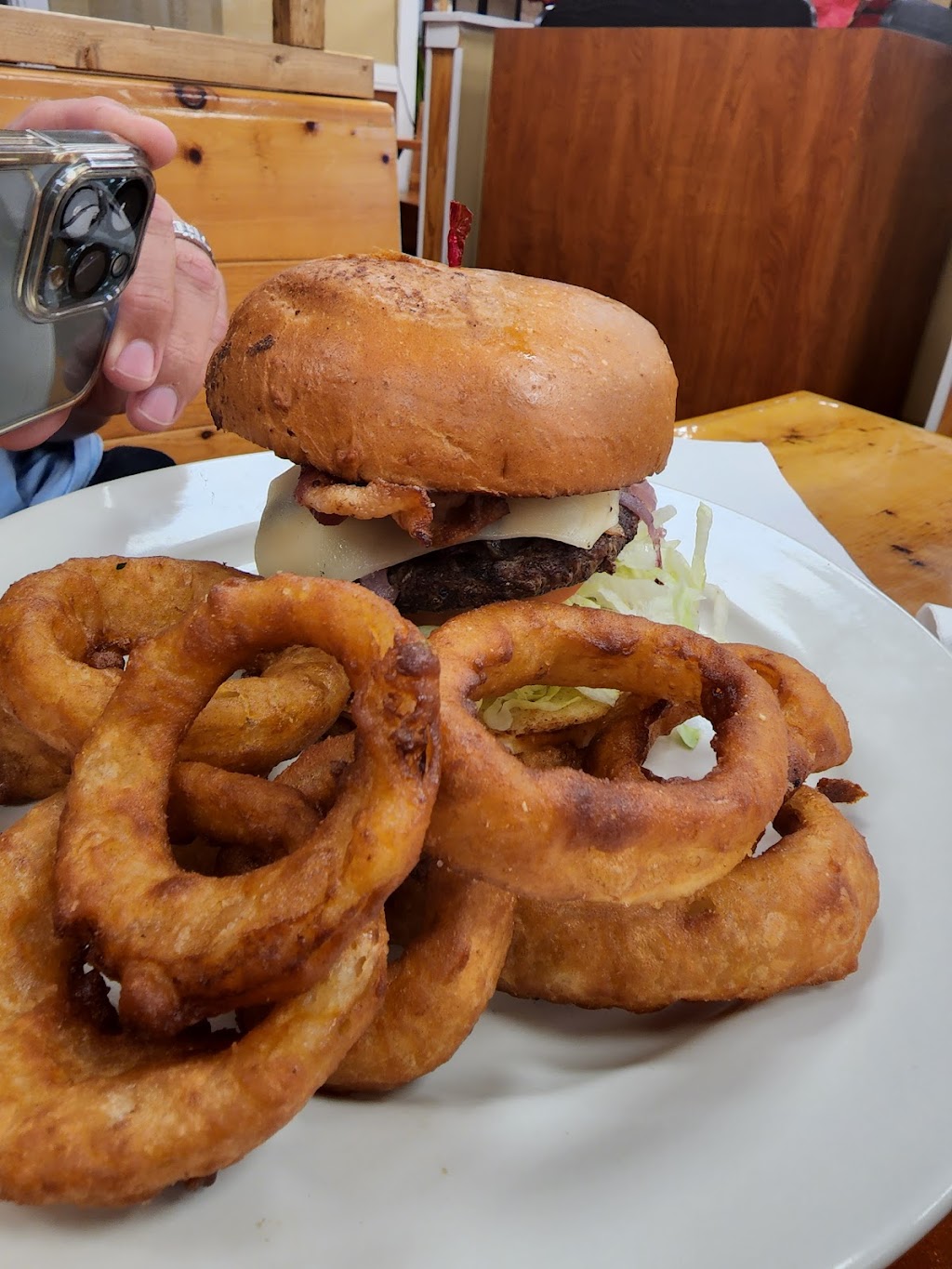 Eddies Grill | restaurant | 2970 S 4th Ave, Yuma, AZ 85364, USA | 9287269235 OR +1 928-726-9235