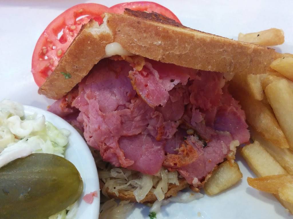 Wendys | restaurant | 36 Wellington St E, Guelph, ON N1H 3R8, Canada | 5198211882 OR +1 519-821-1882