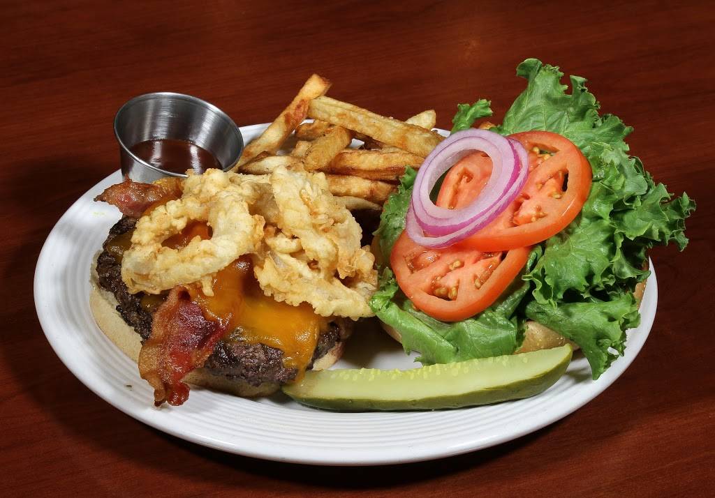 Gibbys Dining and Drinks | night club | 9134 Executive Park Dr, Knoxville, TN 37923, USA | 8656931011 OR +1 865-693-1011