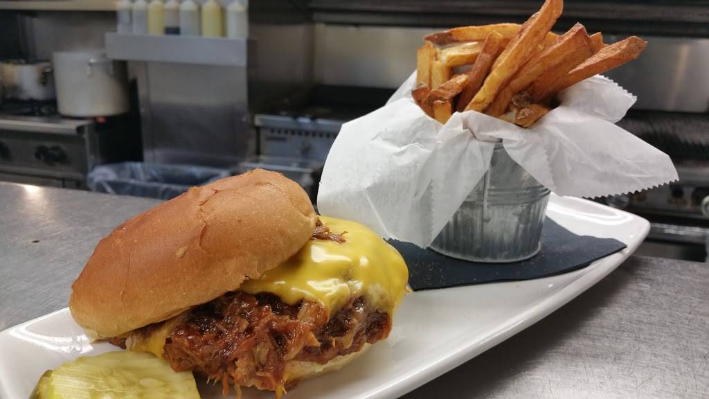 Talbots Taproom & Terrace | restaurant | 787 Mercer Grove City Rd, Mercer, PA 16137, USA | 7242697687 OR +1 724-269-7687