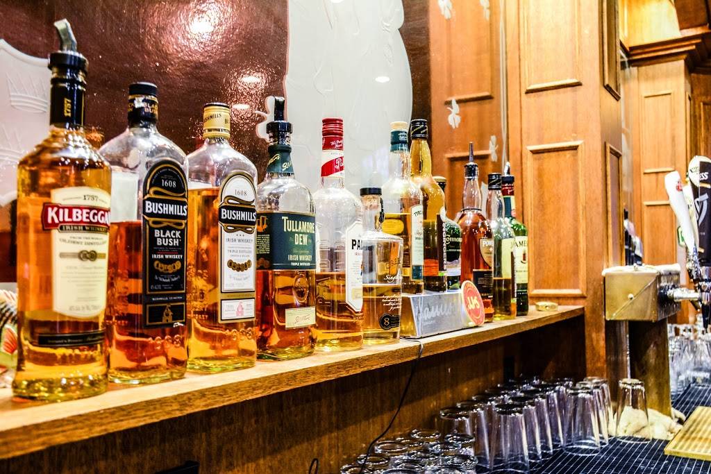 UICCs Restaurant and Bar | restaurant | 2700 45th Ave, San Francisco, CA 94116, USA | 4156612700 OR +1 415-661-2700