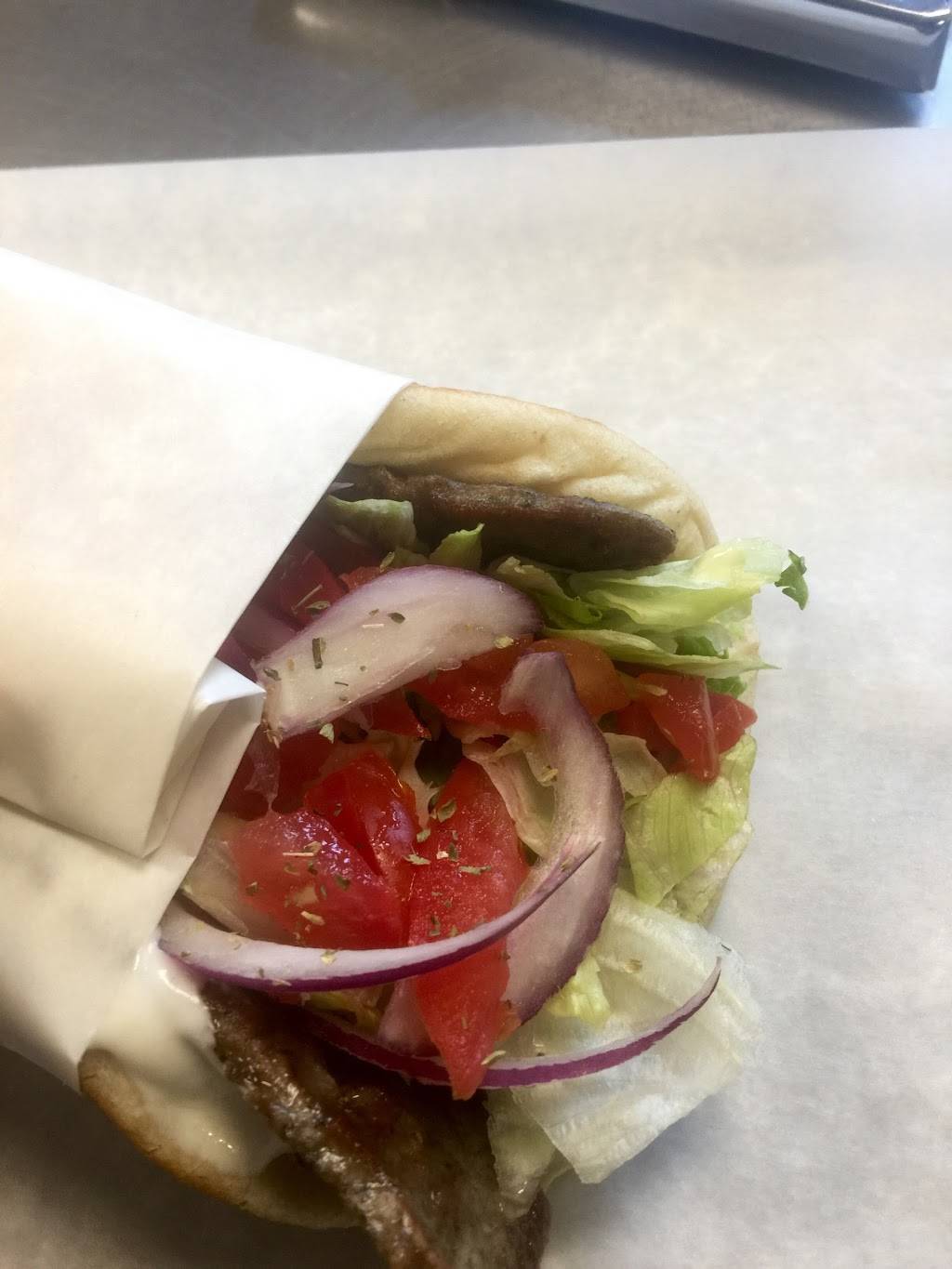 Droogies | restaurant | 3500 Whitney Ave, Hamden, CT 06518, USA | 2032393000 OR +1 203-239-3000