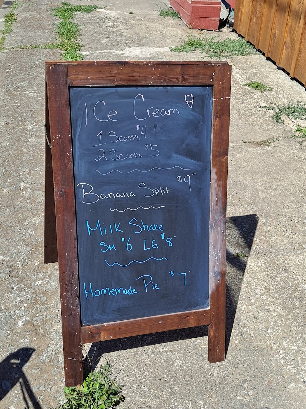 The Code | restaurant | 418 2nd Ave, Powers, OR 97466, USA | 5414392889 OR +1 541-439-2889