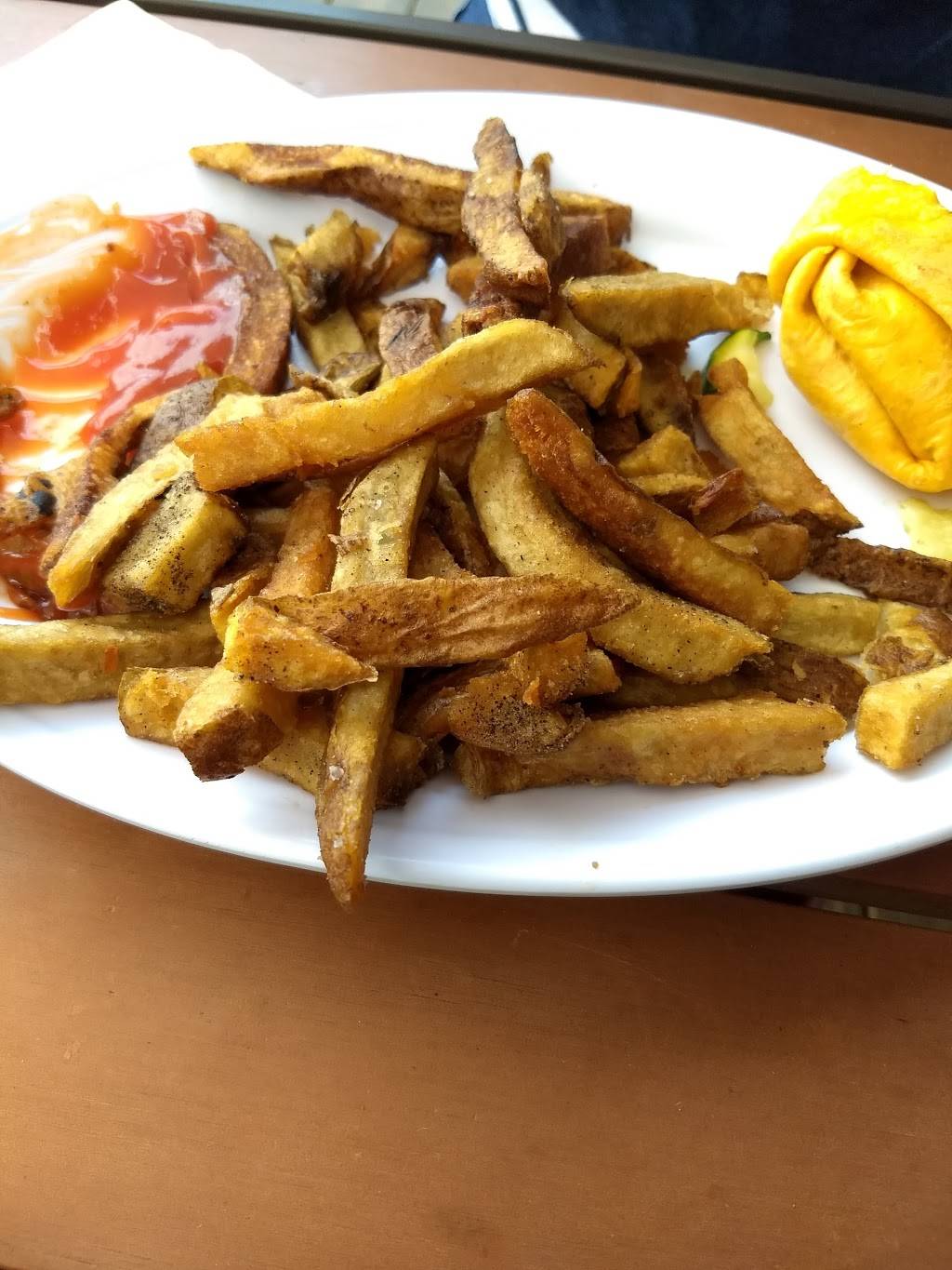 Bugaboo Bar And Grill | restaurant | 14527 S Lakeshore Dr, Cedar Lake, IN 46303, USA | 2193907232 OR +1 219-390-7232