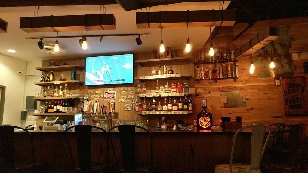 Board & Barrel | restaurant | 218 S Washington St, Naperville, IL 60540, USA | 6309493900 OR +1 630-949-3900