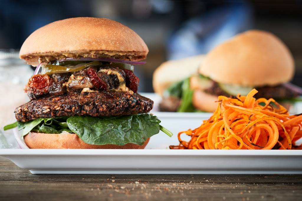 Delicious Raw Kitchen & Juice Bar | restaurant | 1828 Bay Rd, Miami Beach, FL 33139, USA | 7864527575 OR +1 786-452-7575