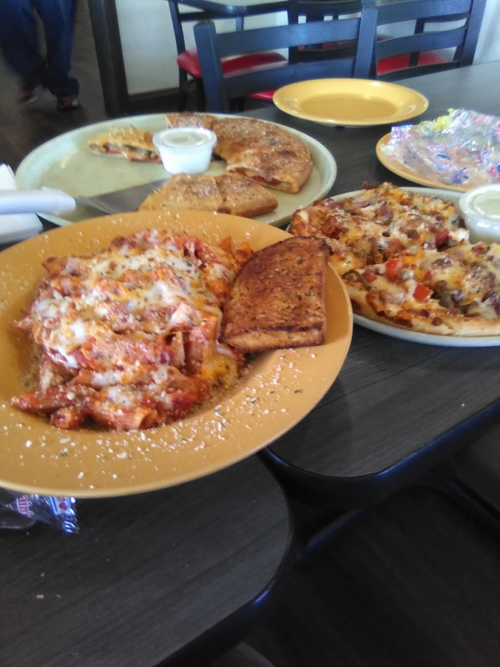 Mazzios Italian Eatery | meal delivery | 1902 US-64, Guymon, OK 73942, USA | 5803388888 OR +1 580-338-8888