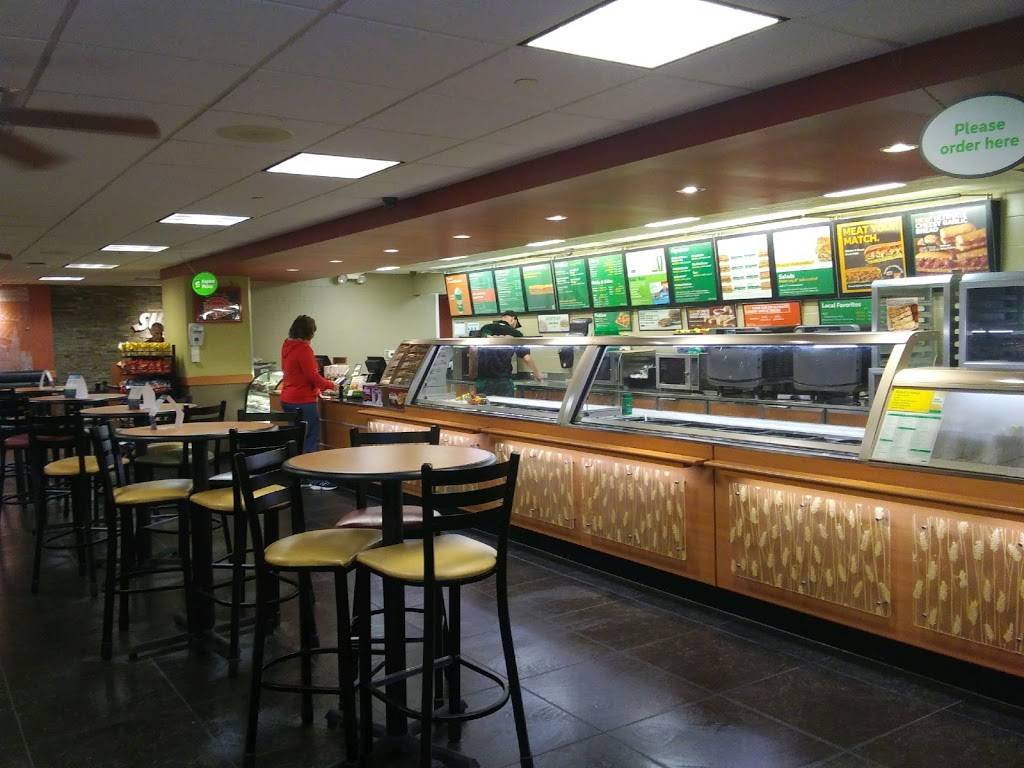 Subway | restaurant | 1320 Mercy Drive Northwest, Canton, OH 44708, USA | 3304532644 OR +1 330-453-2644