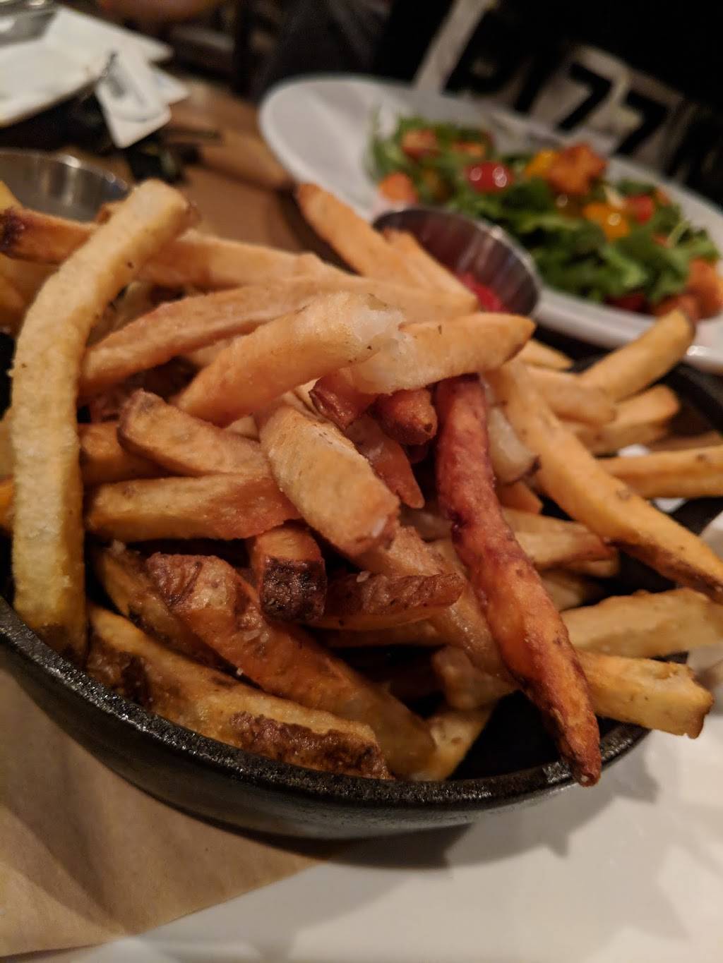 Foxs Den | restaurant | 179B Main St, Annapolis, MD 21401, USA | 4438088991 OR +1 443-808-8991