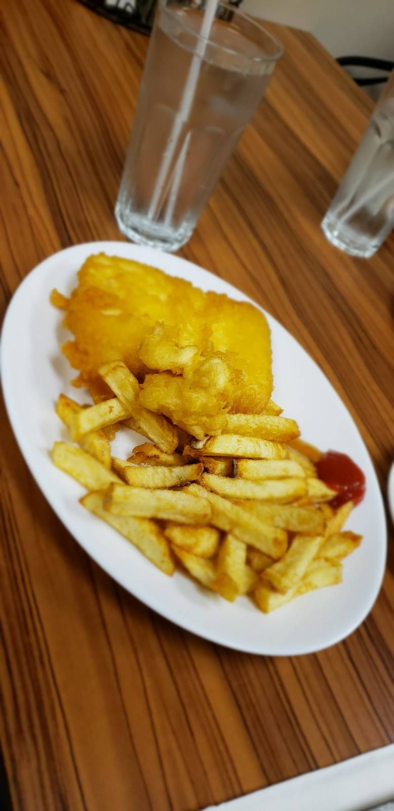 Dannys Fish and Chips | restaurant | 411 Huronia Rd, Barrie, ON L4N 9B3, Canada | 7057218998 OR +1 705-721-8998