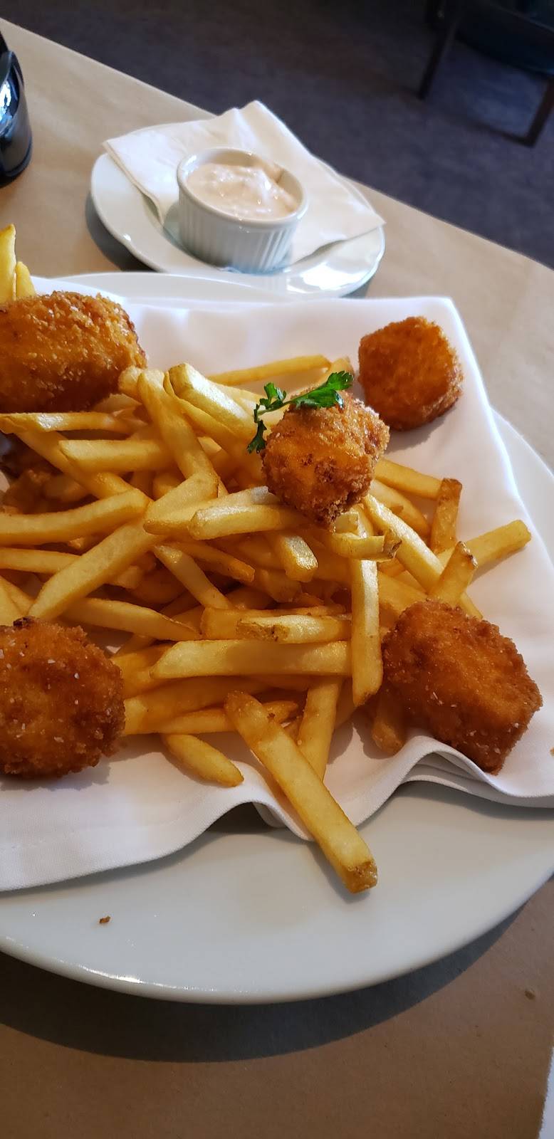 Brothers Restaurant at the Red Barn | restaurant | 3539 Sagunto St, Santa Ynez, CA 93460, USA | 8056884142 OR +1 805-688-4142