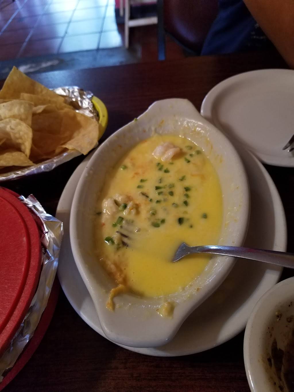 El Zarandeado | restaurant | 401 Isleta Blvd SW, Albuquerque, NM 87105, USA | 5055081110 OR +1 505-508-1110