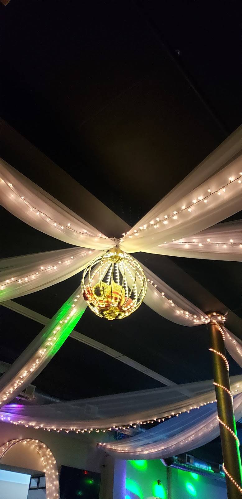 Flamingo Restaurant and Event Center | restaurant | 201 E Lake St, Minneapolis, MN 55408, USA | 6128249999 OR +1 612-824-9999