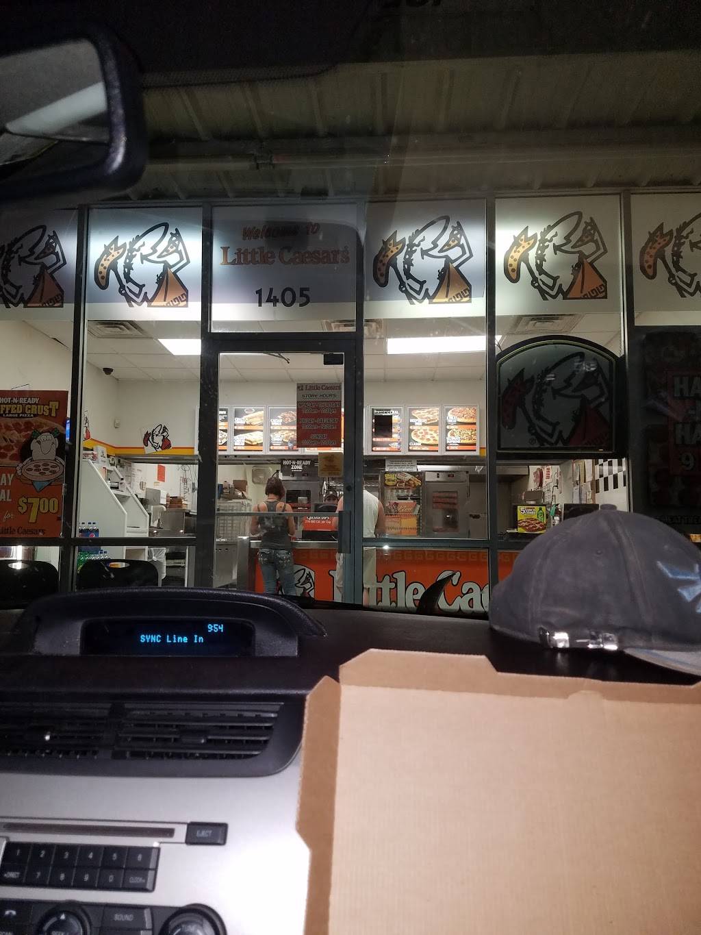 Little Caesars Pizza | meal takeaway | 1570 SW 27th St, El Reno, OK 73036, USA | 4052627200 OR +1 405-262-7200