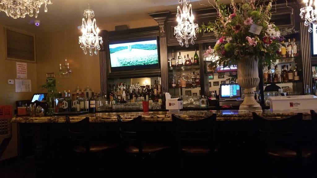 Delucas Italian Restaurant | restaurant | 7324 Amboy Rd, Staten Island, NY 10307, USA | 7182277200 OR +1 718-227-7200