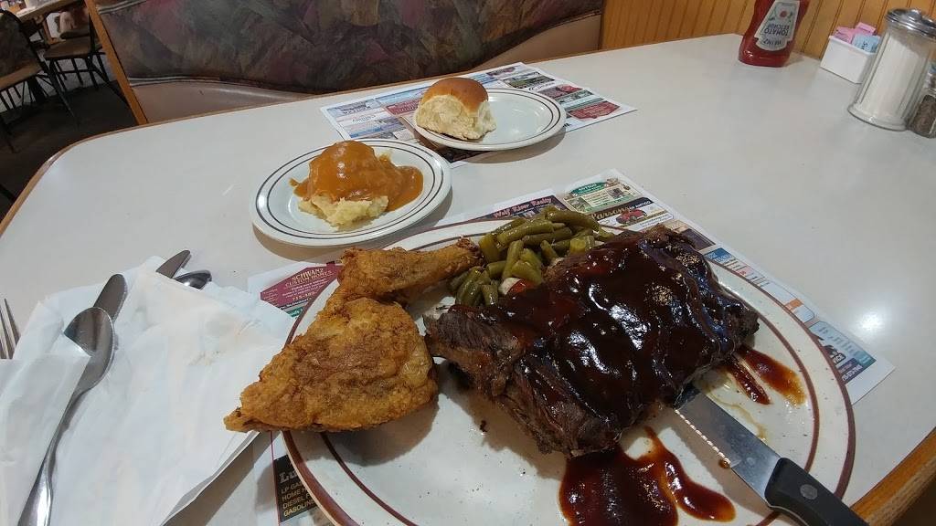 Two Angels Family Restaurant | restaurant | 800 Superior St, Antigo, WI 54409, USA | 7156232321 OR +1 715-623-2321