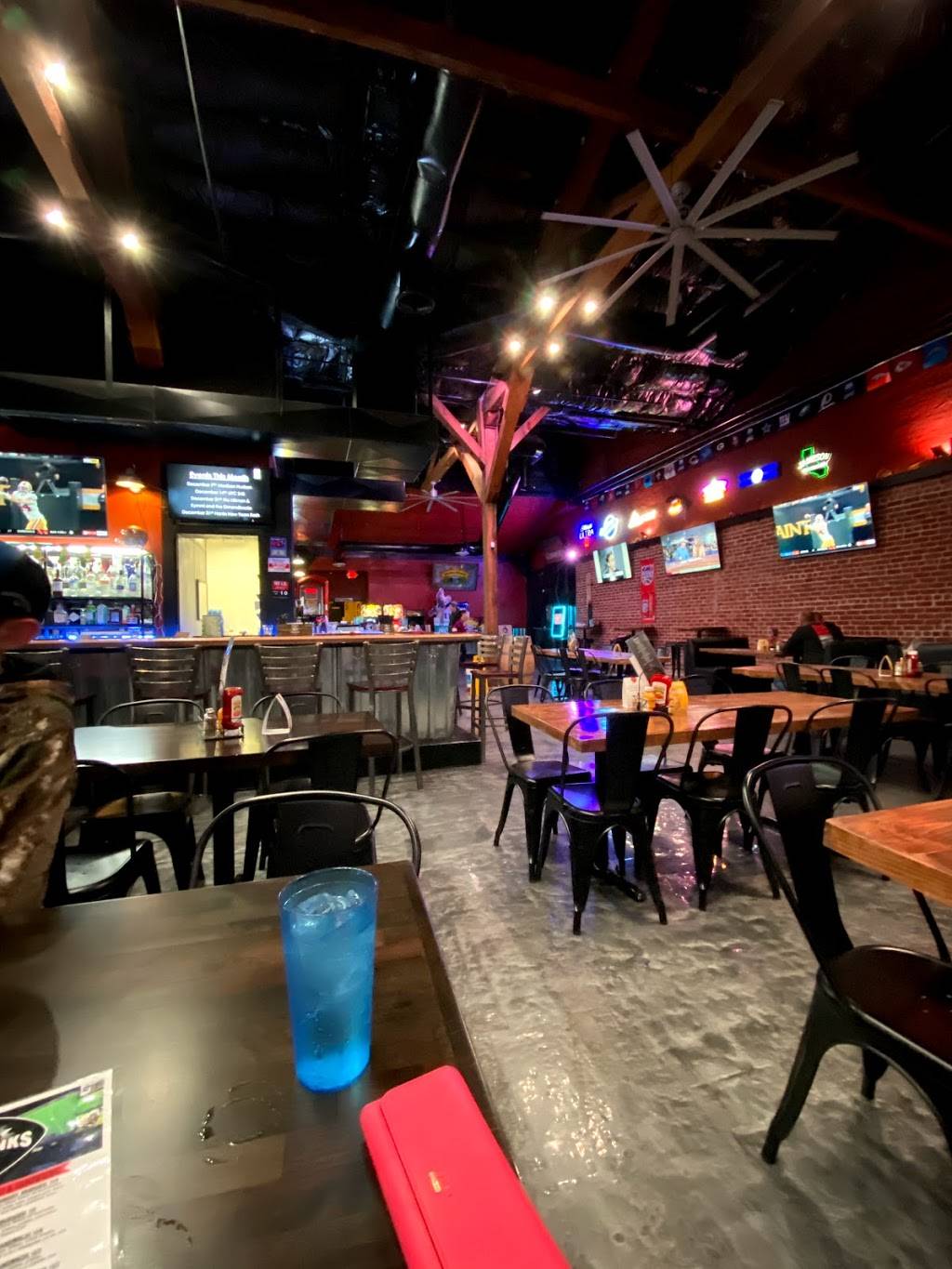 Krankin Hanks | restaurant | 726 J St, Marysville, CA 95901, USA | 5309237285 OR +1 530-923-7285