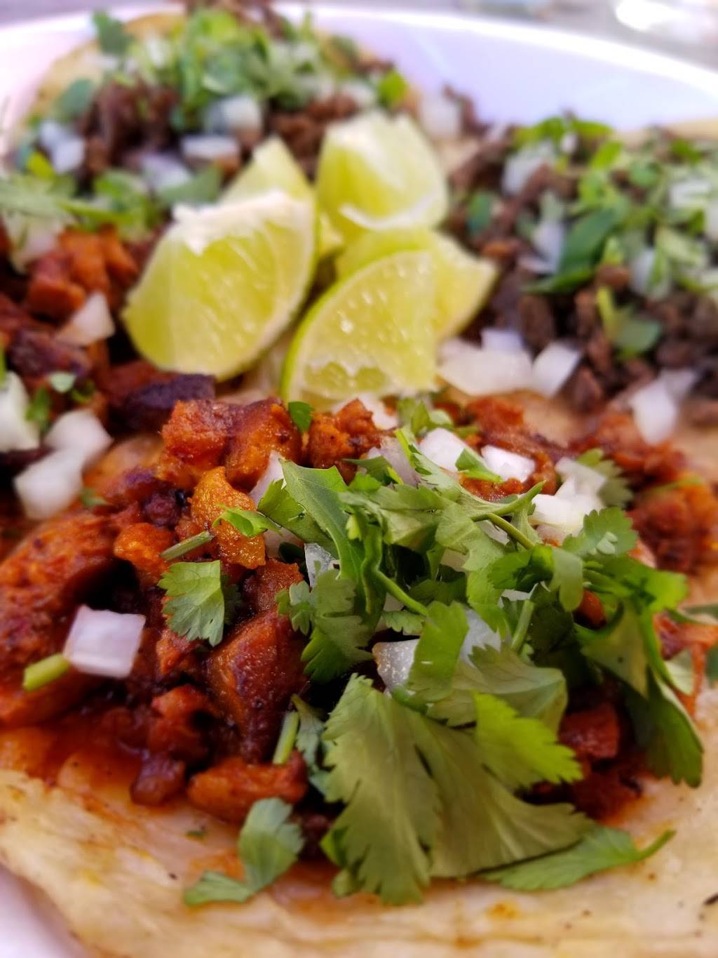 Los Comparres | restaurant | 5305 N Armenia Ave, Tampa, FL 33603, USA | 8138501380 OR +1 813-850-1380