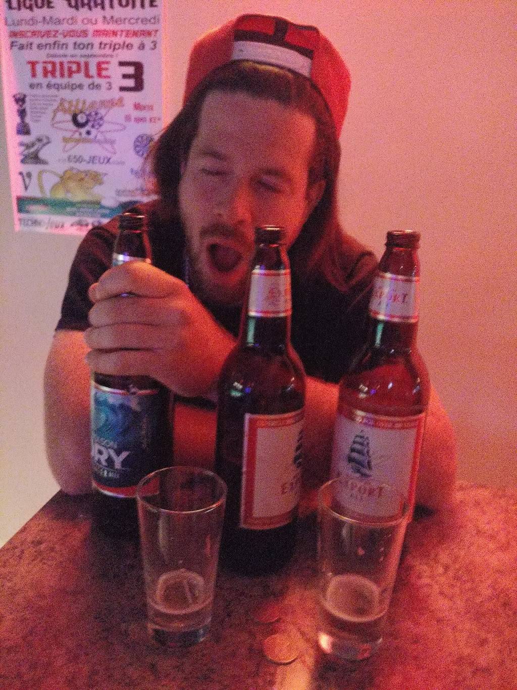 Bar Le 1013 | night club | 1013 Boulevard Pie-XI S, Québec, QC G3K 1L2, Canada | 4188430034 OR +1 418-843-0034