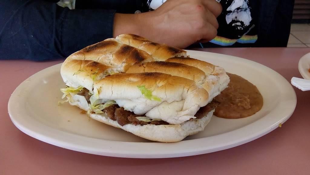 Tortas Reynas | restaurant | No. 902, Av. Ruiz 9, Zona Centro, 22800 Ensenada, B.C., Mexico | 016461781275 OR +52 646 178 1275