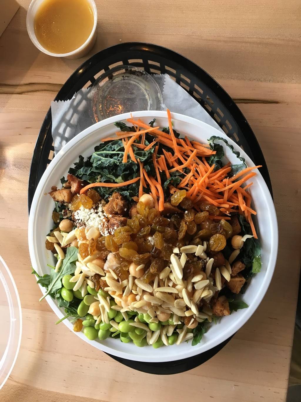 Currito | restaurant | 272 N York St, Elmhurst, IL 60126, USA | 6305010568 OR +1 630-501-0568