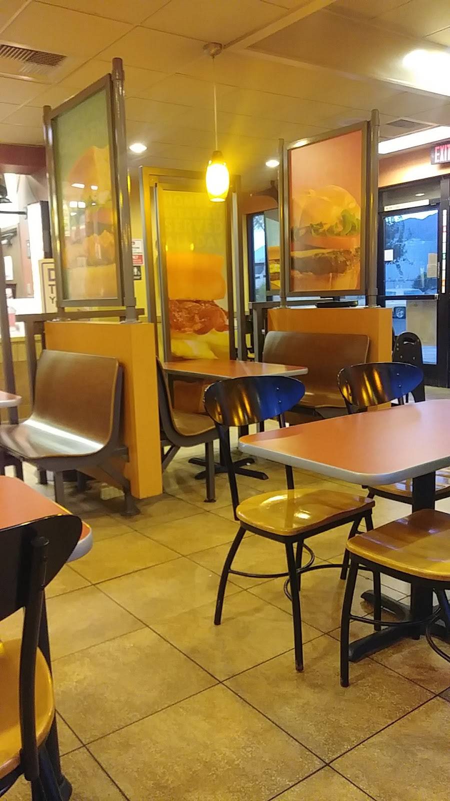 Jack in the Box | restaurant | 4020 University Pkwy, San Bernardino, CA 92407, USA | 9098801257 OR +1 909-880-1257