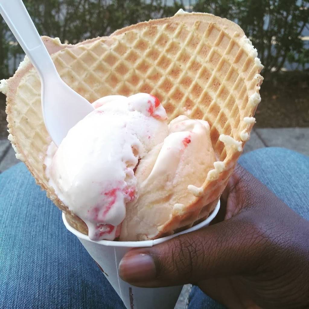 Cold Stone Creamery | bakery | 1169 Nimmo Pkwy Ste 236, Virginia Beach, VA 23456, USA | 7575638288 OR +1 757-563-8288