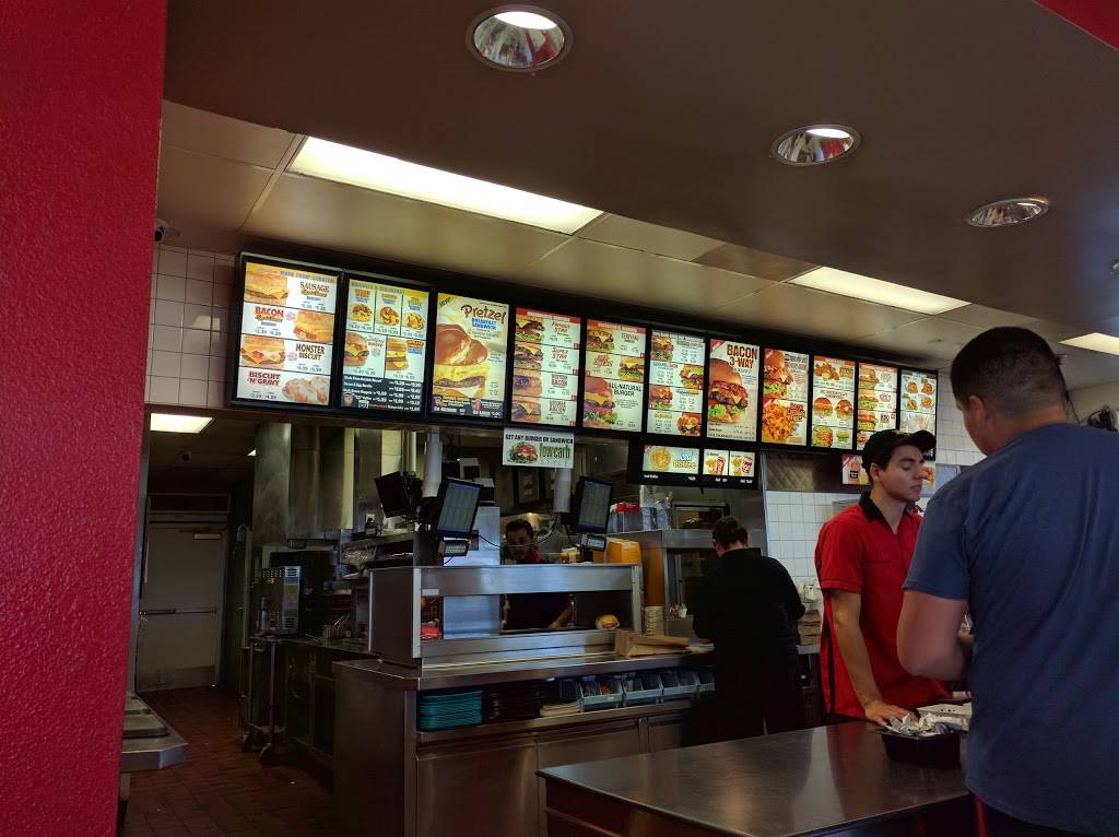 Carls Jr. | restaurant | 125 Gateway Dr, Dixon, CA 95620, USA | 7076781372 OR +1 707-678-1372