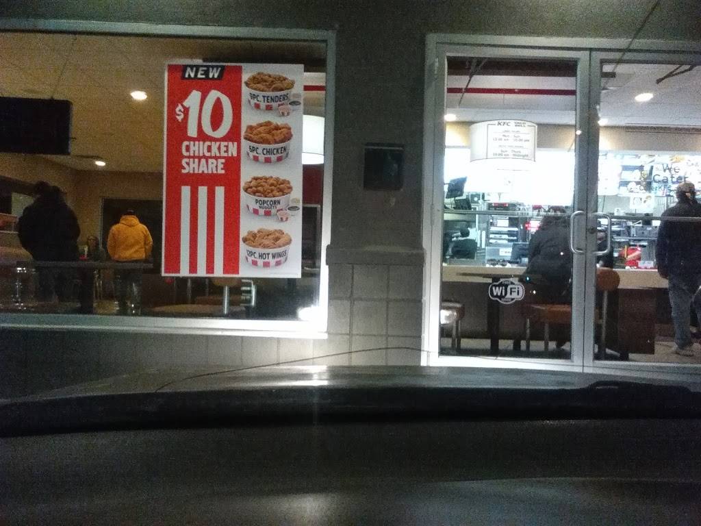 KFC | restaurant | 4401 Shawnee Dr, Kansas City, KS 66106, USA | 9132367590 OR +1 913-236-7590