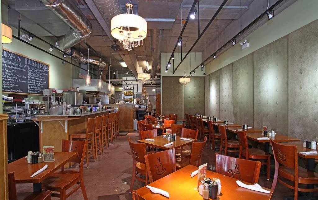 Hashbrowns Cafe | restaurant | 1155 N Wells St, Chicago, IL 60610, USA | 3124400000 OR +1 312-440-0000