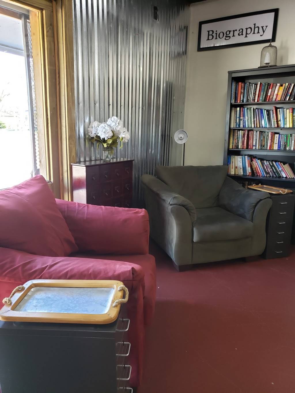 The Library Coffee & Wine House | cafe | 2612 Scott St, Houston, TX 77004, USA | 8325481940 OR +1 832-548-1940