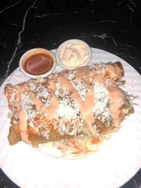 Dixis Restaurante | restaurant | 1130 W Flagler St, Miami, FL 33130, USA | 7869537108 OR +1 786-953-7108